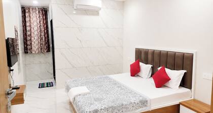 Hotel Janata In Gujarat
