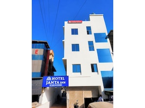 Exterior - Hotel Janata In Gujarat (Vapi)