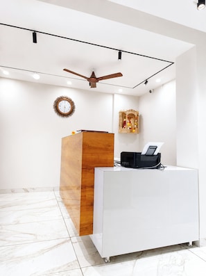 Interior - Hotel Janata In Gujarat (Vapi)