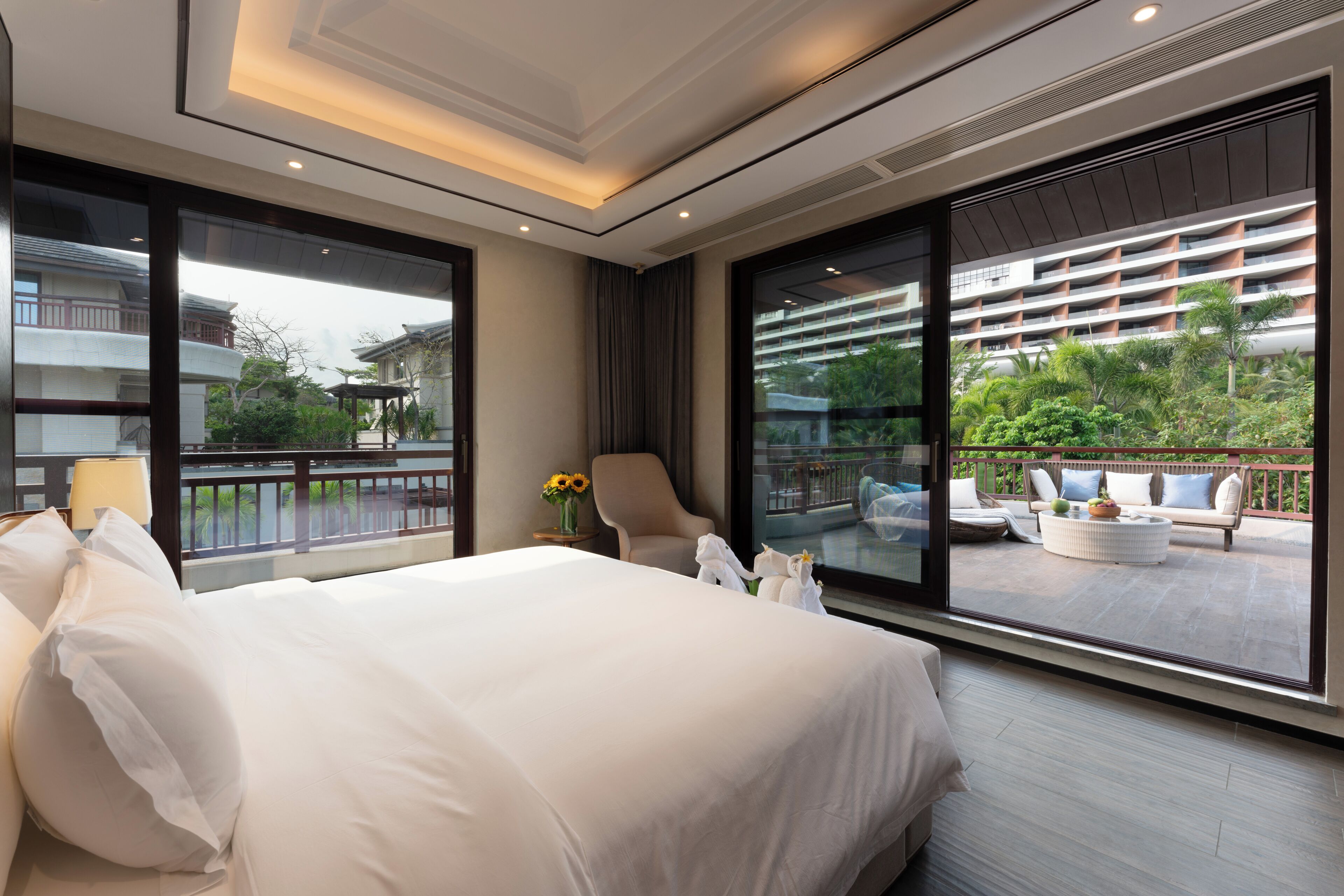 Villa Elite, vistas al jardín | Cortinas opacas, tabla de planchar con plancha, wifi gratis
