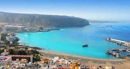 Sun-Kissed Sailing Adventure in Tenerife, Islas Canarias