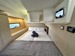 Room - Sun-Kissed Sailing Adventure in the Ionian Islands (Kontokali)