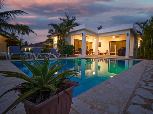 Residencial Hispaniola by Tropical Oasis