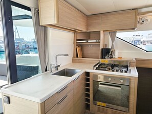 Private kitchen - Sun-kissed Sailing Adventure in Split-Dalmatia, Croatia (Seget Donji)