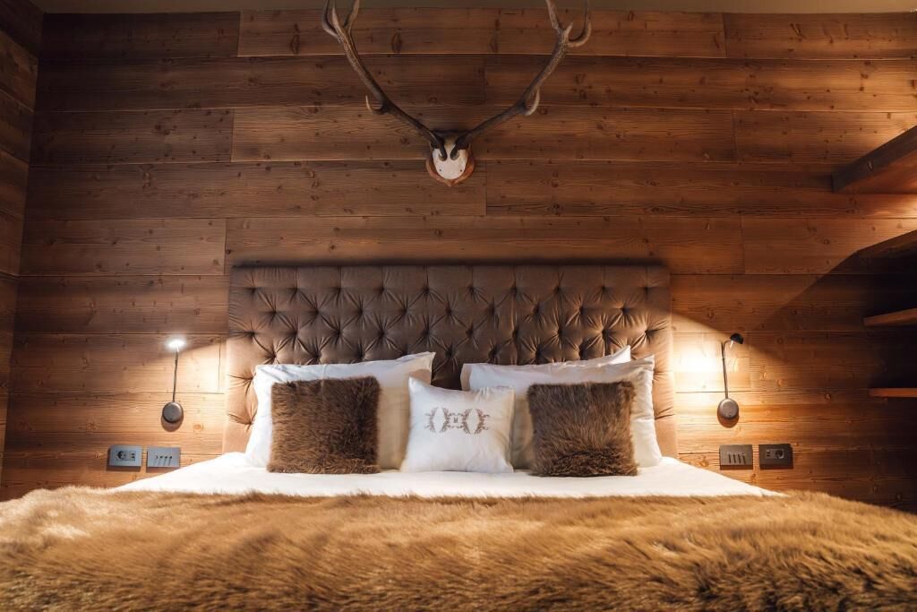 Deluxe Suite, Balcony, Mountain View