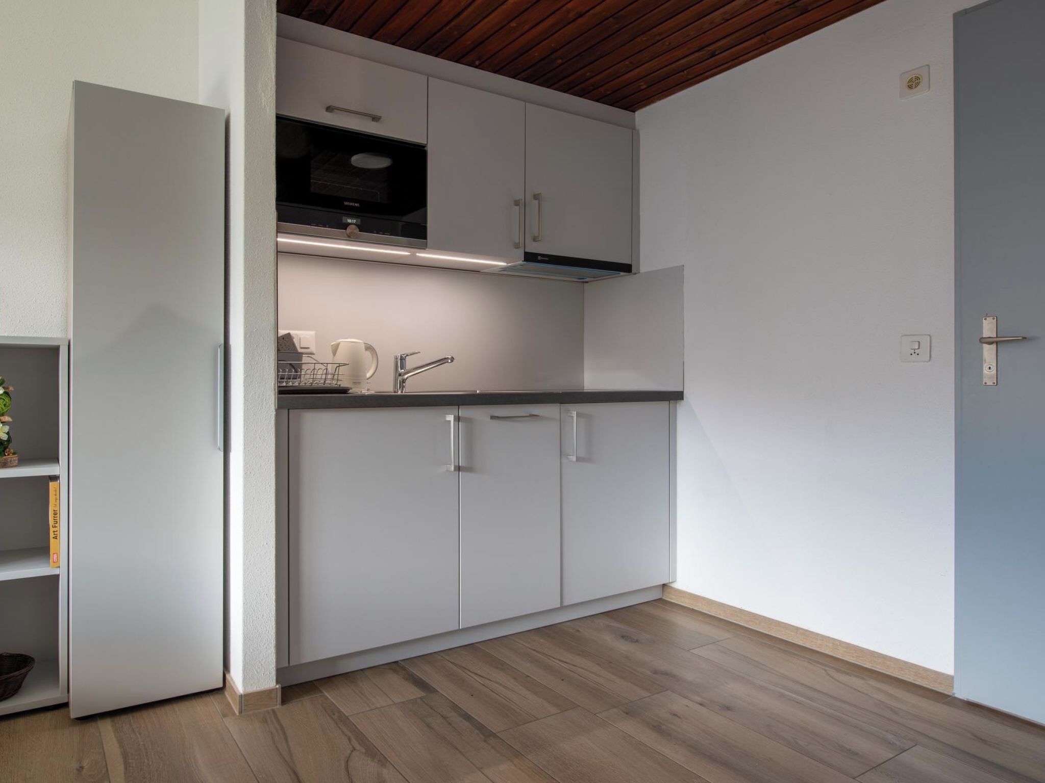 Fridge, microwave, cookware/dishes/utensils