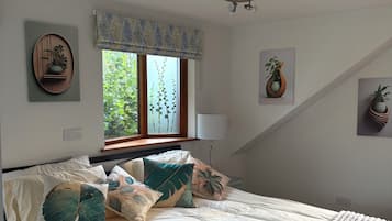 1 bedroom, WiFi, bed sheets, wheelchair access