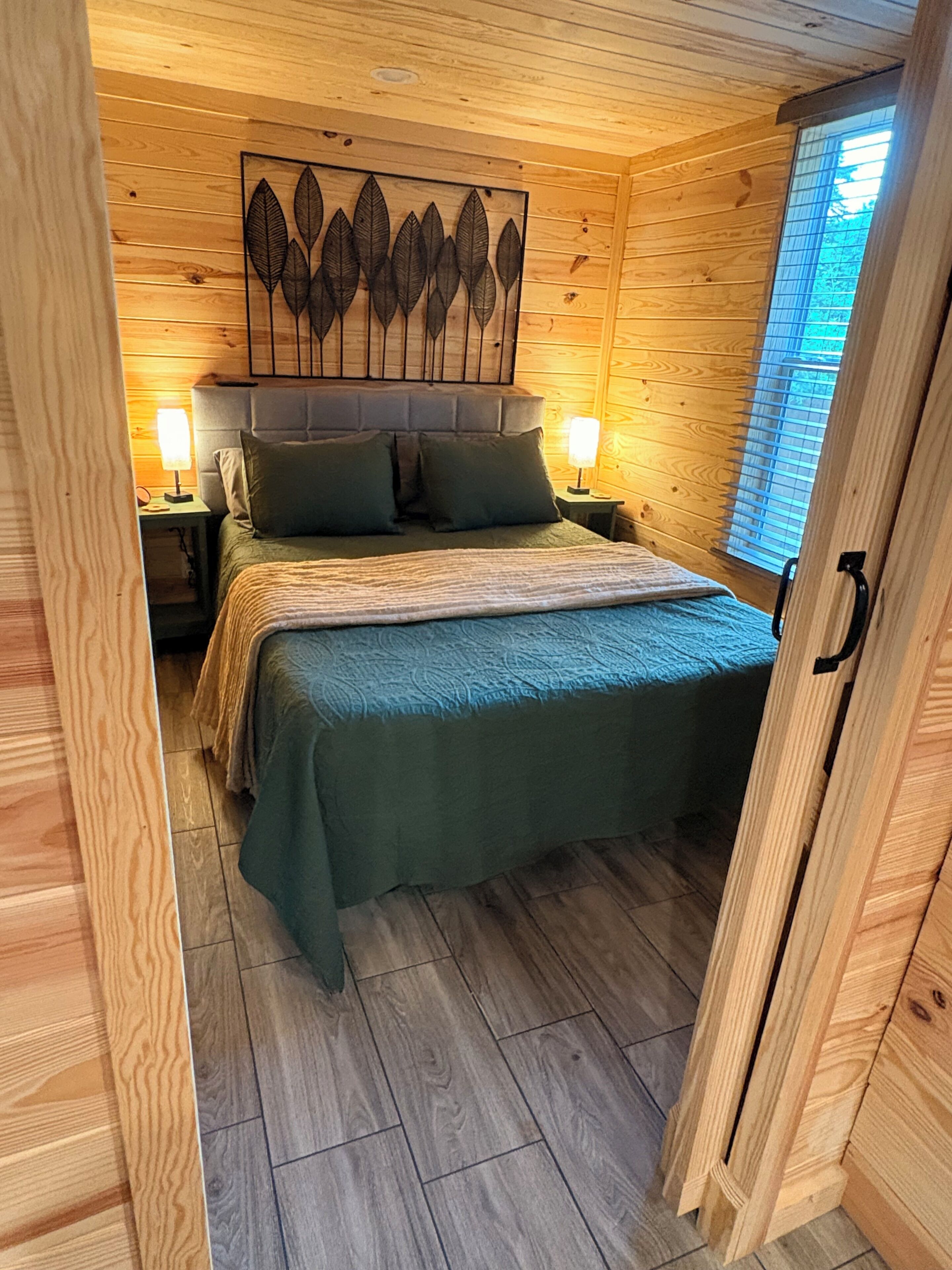2 habitaciones, acceso a internet y ropa de cama 