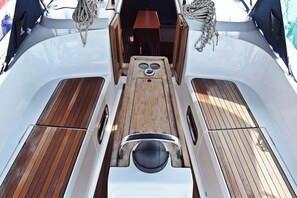 Property grounds - Sun-Kissed Sailing Adventure in Split, Croatia (Kaštel Gomilica)
