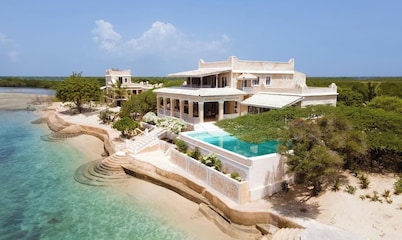 Amani House 5 Bedrooms Sleeps 10