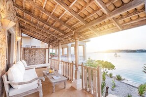 House | 5 bedrooms - Amani House 5 Bedrooms Sleeps 10 (Manda Island)