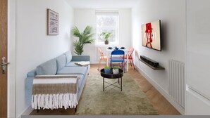 Unclassified image, 2 of 11, button - Hampstead Heath 2 bed (London)