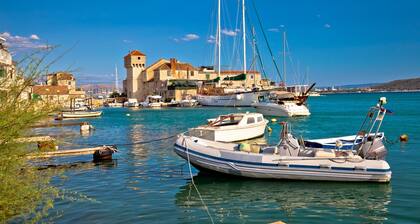 Sonnenverwöhntes Segelabenteuer in Split, Kroatien