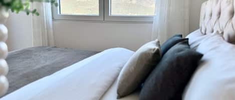 1 bedroom, internet, bed sheets