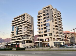Exterior - Alula Apartments "1" (Bar)