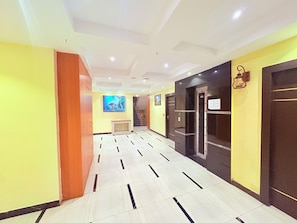 Interior - Hotel with Pool Prince Plaza Digha (Digha)