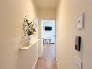 Chambre Quadruple, vue fleuve | Intérieur