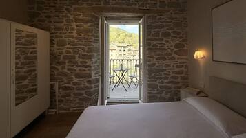 Vierbettzimmer, Flussblick | Kostenloses WLAN