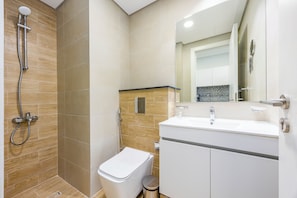 Apartment, Balkon | Badezimmer