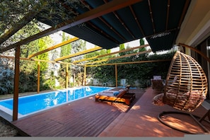 House - Pool Spa Retreat Villa (Tirana)