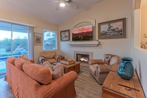 Smart TV - MT Views, Golf Oasis, Htd POOL, Spa, Smart TVs (Gold Canyon)