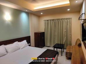 Deluxe Double Room, City View | Desk, free WiFi - Shree Sankalp Palace Puri (Puri)