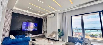 Wake Up to the Ocean-2BR APT