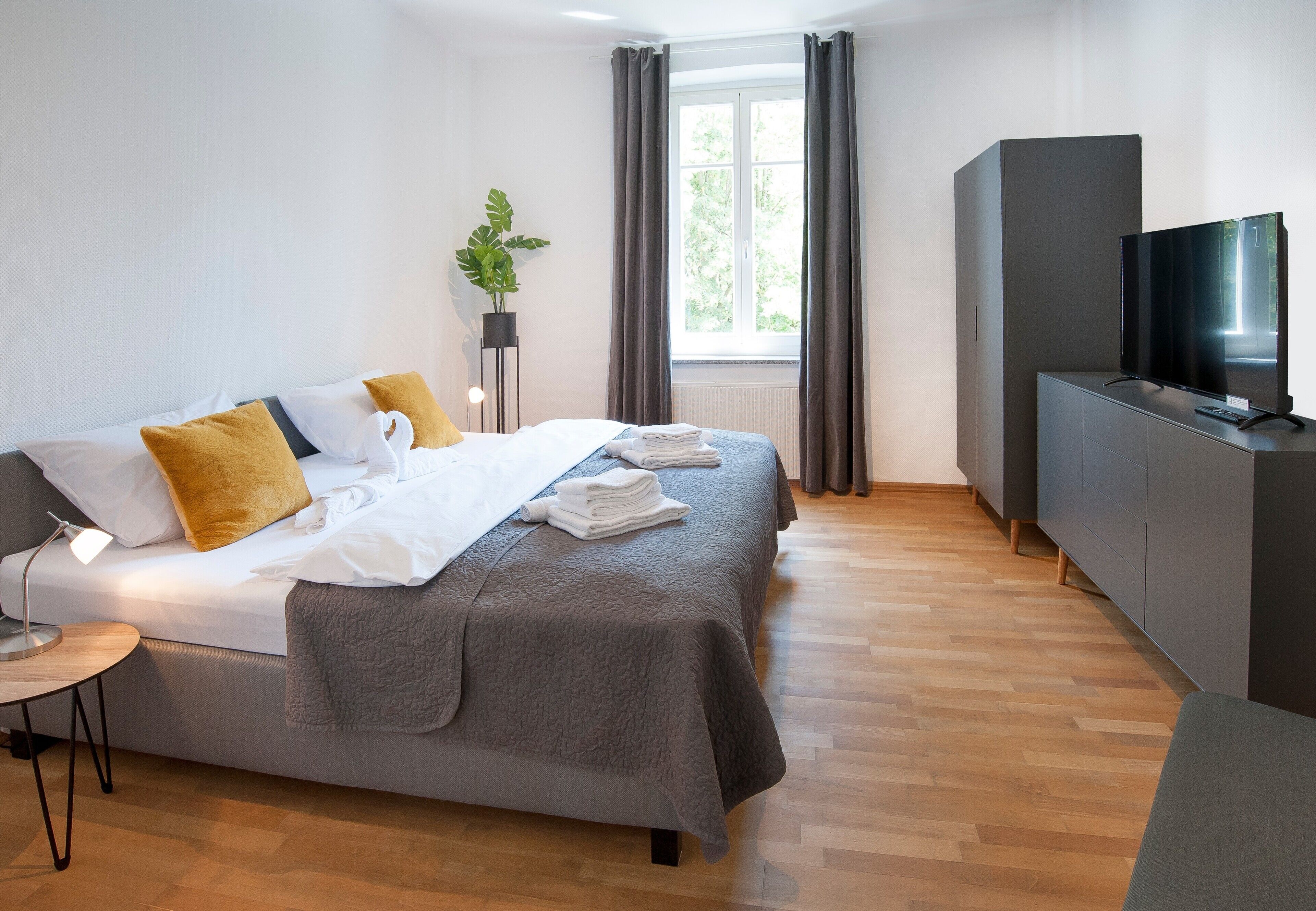 Bügeleisen/Bügelbrett, WLAN, Bettwäsche