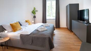 Bügeleisen/Bügelbrett, WLAN, Bettwäsche
