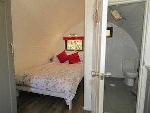 1 bedroom, free WiFi, individually decorated, individually furnished - Gortin Glen Glamping Pod 3 (Omagh)