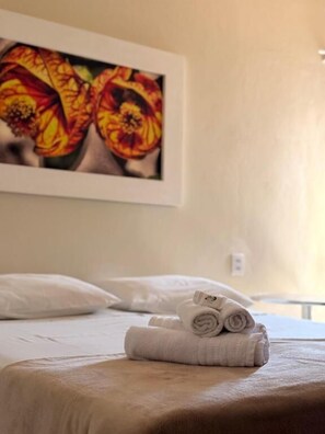 Desk, laptop workspace, blackout drapes, soundproofing - Hotel Niro (Montenegro)
