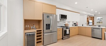 Brand New 3BR Townhome | Roof Top Patio + Garage