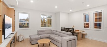 Brand New 3BR Townhome | Roof Top Patio + Garage