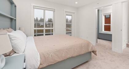 Brand New 3BR Townhome | Roof Top Patio + Garage
