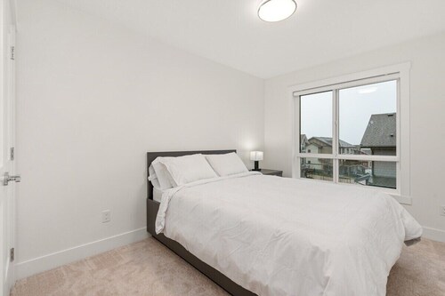 Brand New 3BR Townhome | Roof Top Patio + Garage