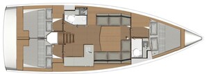 Distribución de un barco con zona de comedor, cocina y espacios de descanso.