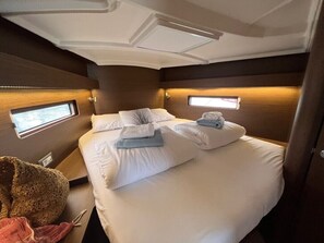 In-room safe - Sun-Kissed Sailing Adventure in Split, Croatia (Split)