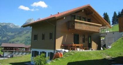 Panorama, Chalet Appartement/Fewo, Dusche oder Bad, WC 7-Bettwohnung by Interhome