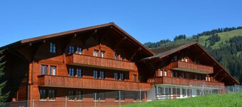 Anne (Hochparterre) Appartement/Fewo, Dusche oder Bad, WC 12-Bettwohnung by Interhome