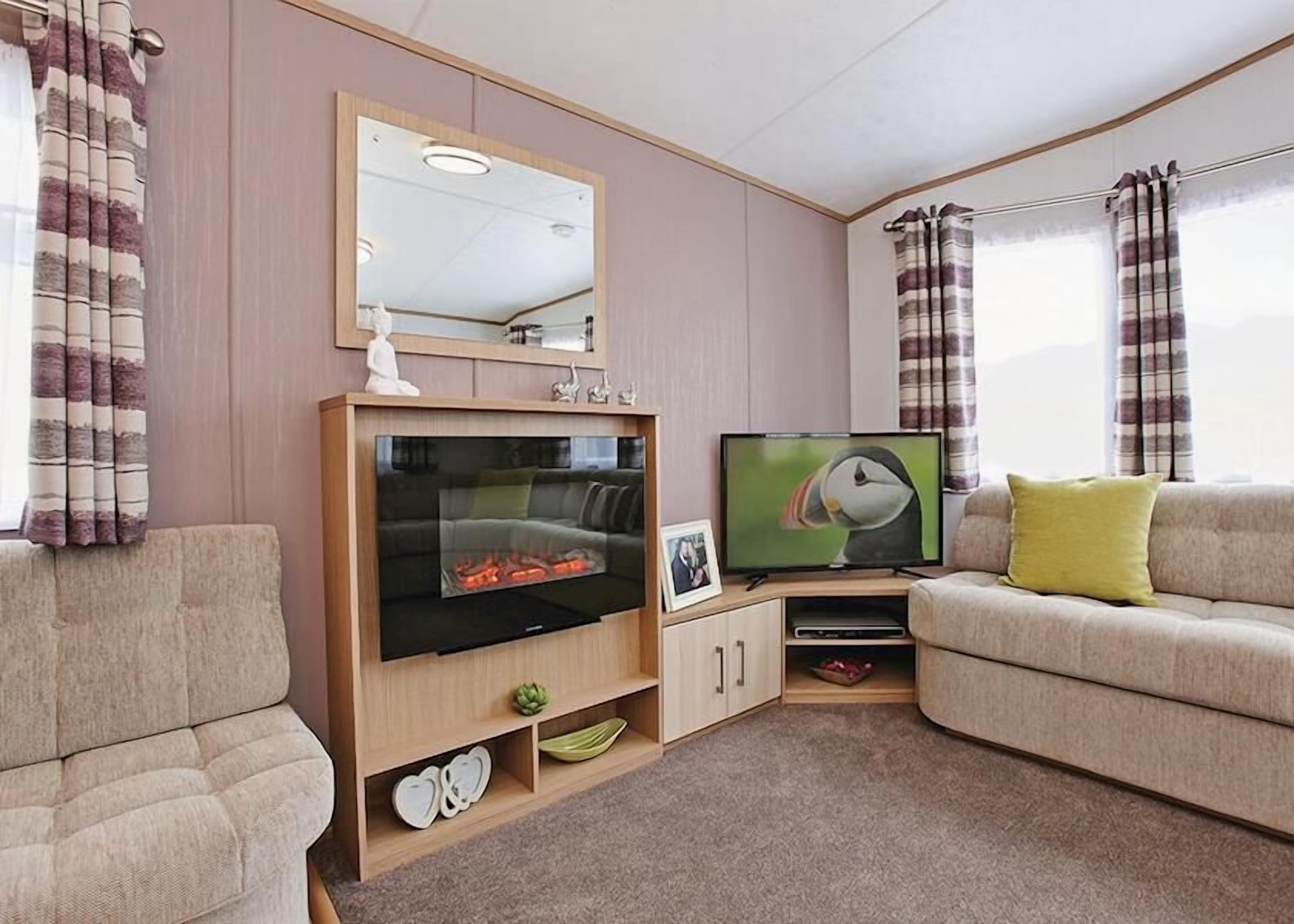 Mobile Home, Patio | Living area