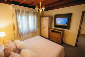 Superior suite | Een bureau, gratis wifi