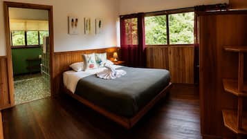 Caja de seguridad en la habitación, wifi gratis y ropa de cama