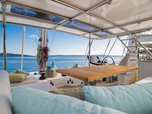 Outdoor dining - Sun-Kissed Sailing Adventure in Split, Croatia (Kaštel Gomilica)