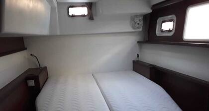 Sun-Kissed Sailing Adventure in Islas Sarónicas