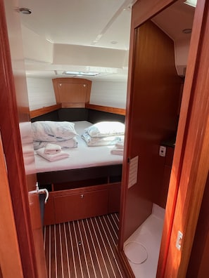 In-room safe - Sun-Kissed Sailing Adventure in Split, Croatia (Kaštel Gomilica)
