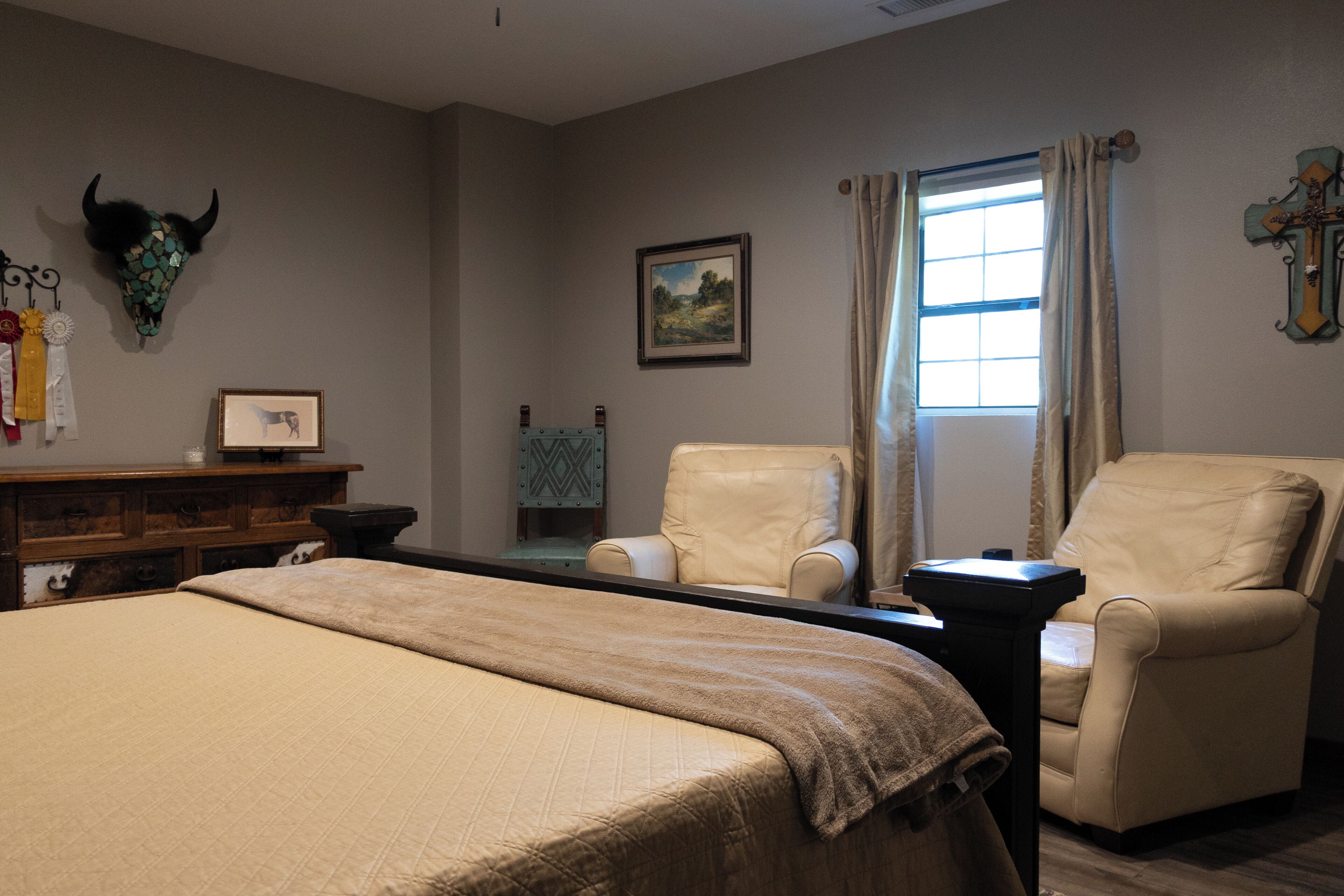 2 bedrooms, WiFi (free), bed sheets