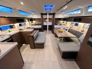 Private kitchen - Sun-Kissed Sailing Adventure in Istria, Croatia (Pula)