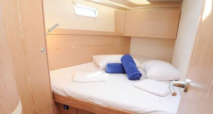Sun-Kissed Sailing Adventure in the Majestic Islas Baleares