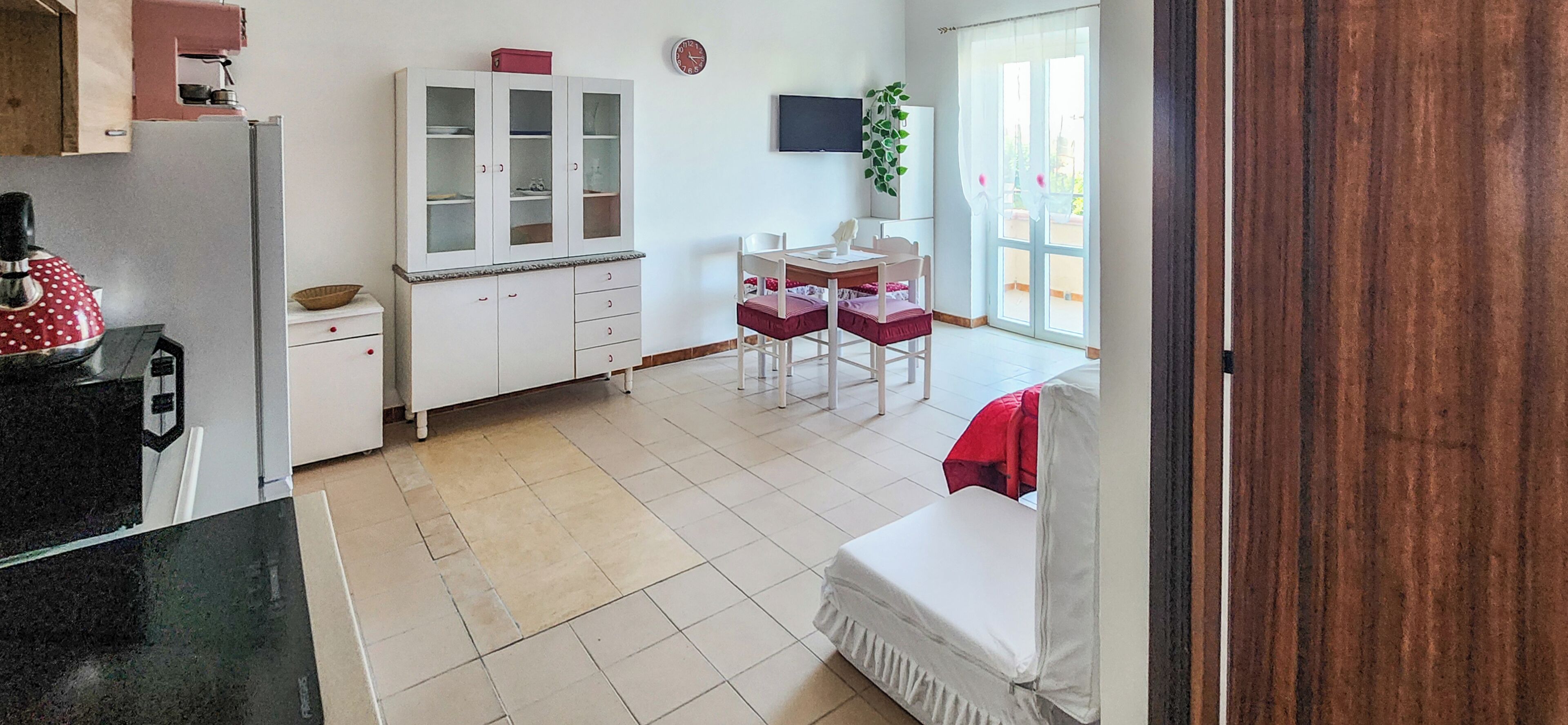 Apartment, 1 Bedroom, Balcony, City View | Interior
