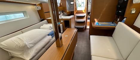 2 bedrooms